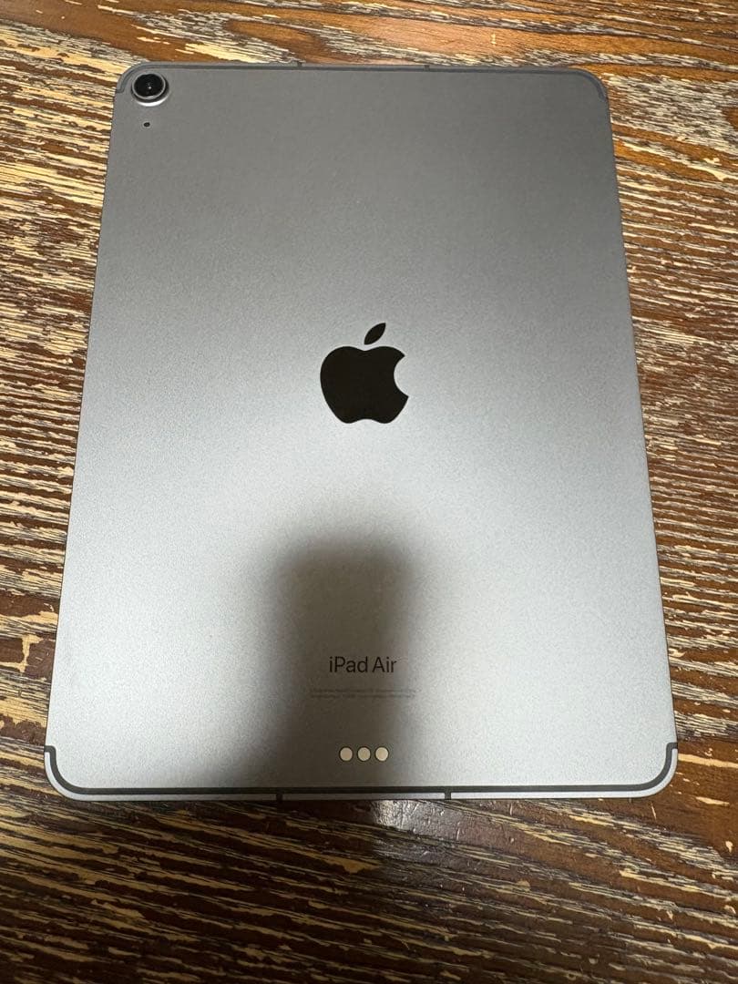 n*n様 iPad Air 第5世代 64GB Wi-Fi + Cellular