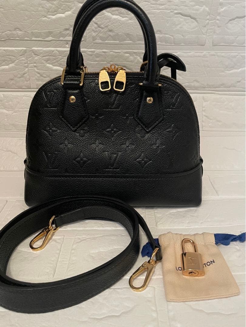 LOUIS VUITTON ルイヴィトン　ネオアルマBB ショルダー