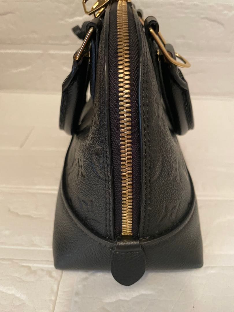 LOUIS VUITTON ルイヴィトン　ネオアルマBB ショルダー