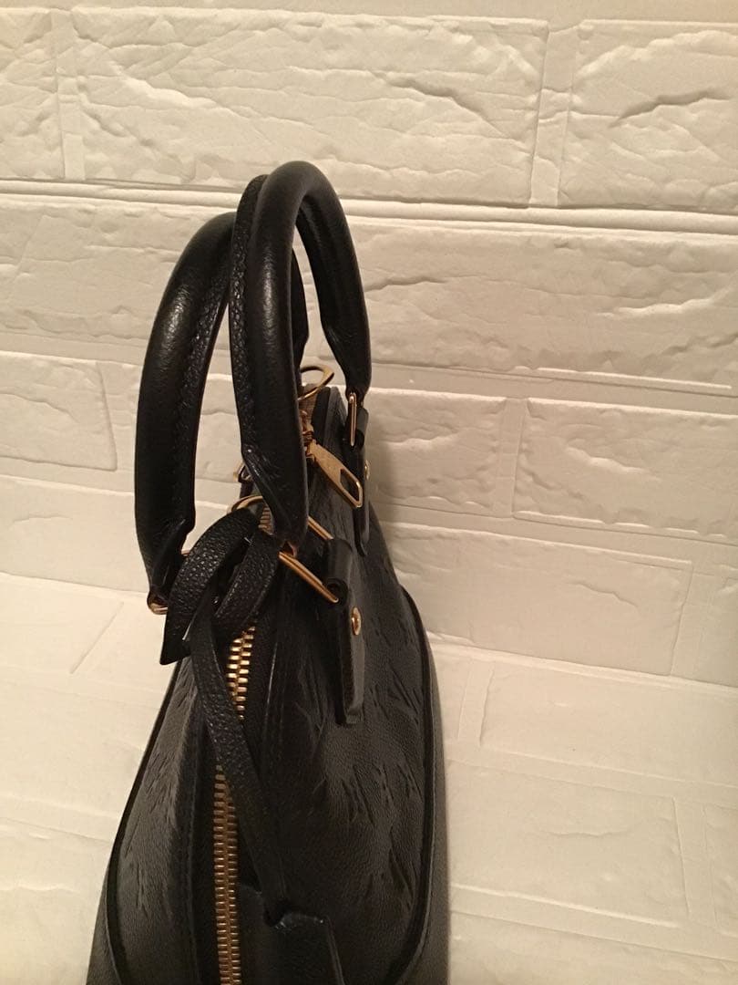 LOUIS VUITTON ルイヴィトン　ネオアルマBB ショルダー