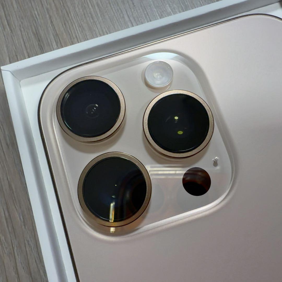 【極美品】iPhone 16 Pro 128GB デザート 100%