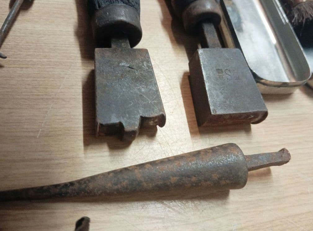 ビンテージ 手縫い靴職人の工具 レザークラフト 革細工 古道具 ハンドメイド