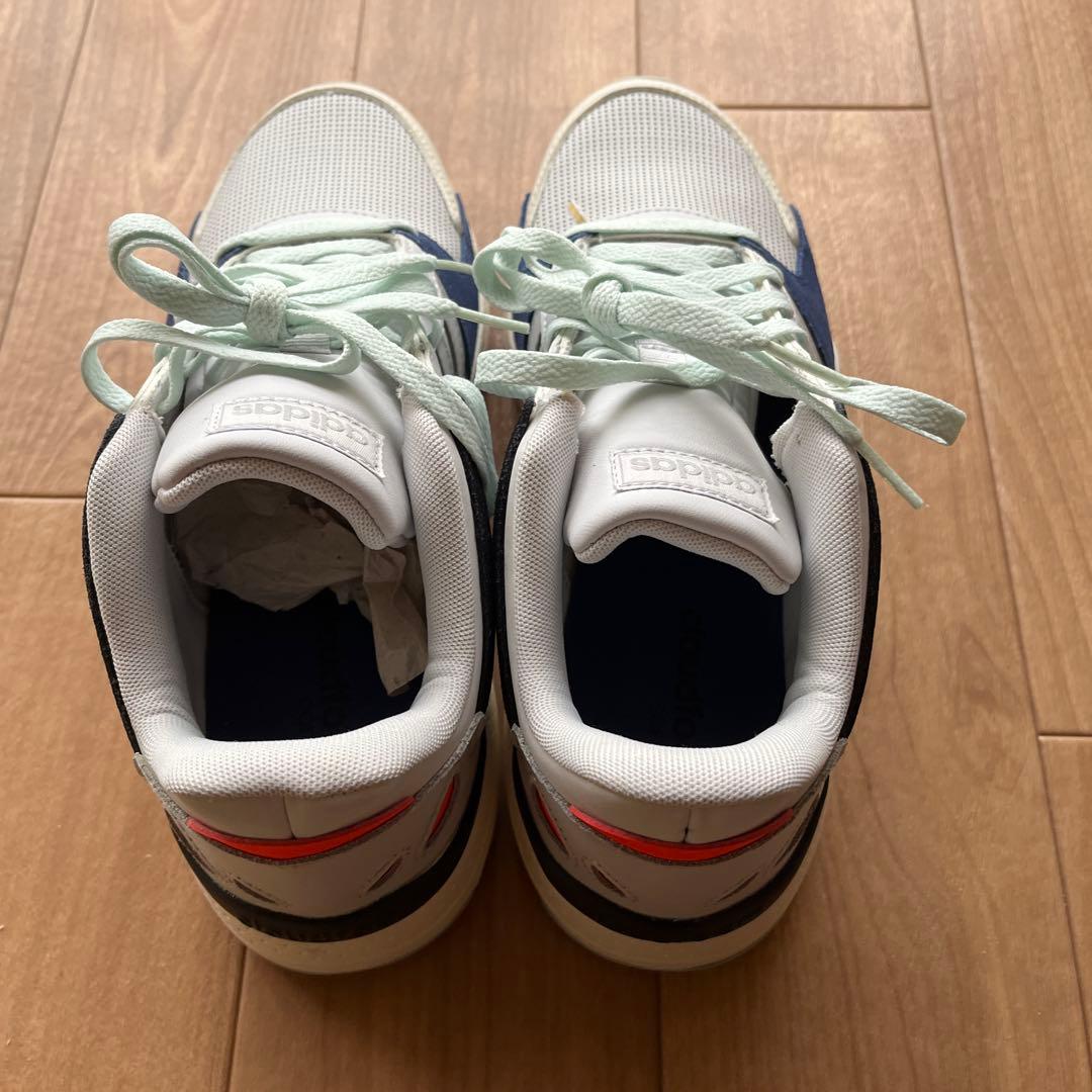 adidas アディダス アディカオス(グレー) EG8746