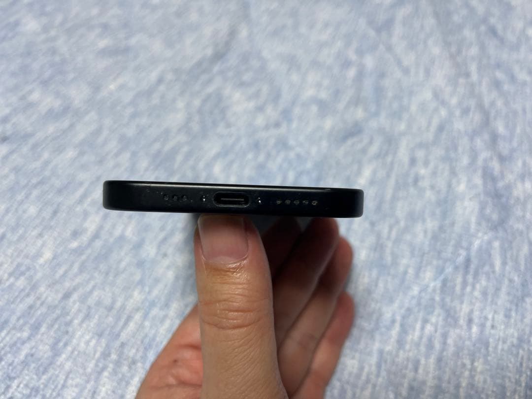 iPhone 15 美品 128GB バッテリー100%