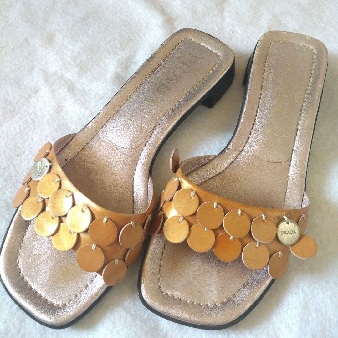 PRADA メタリックディスクミュール オレンジ