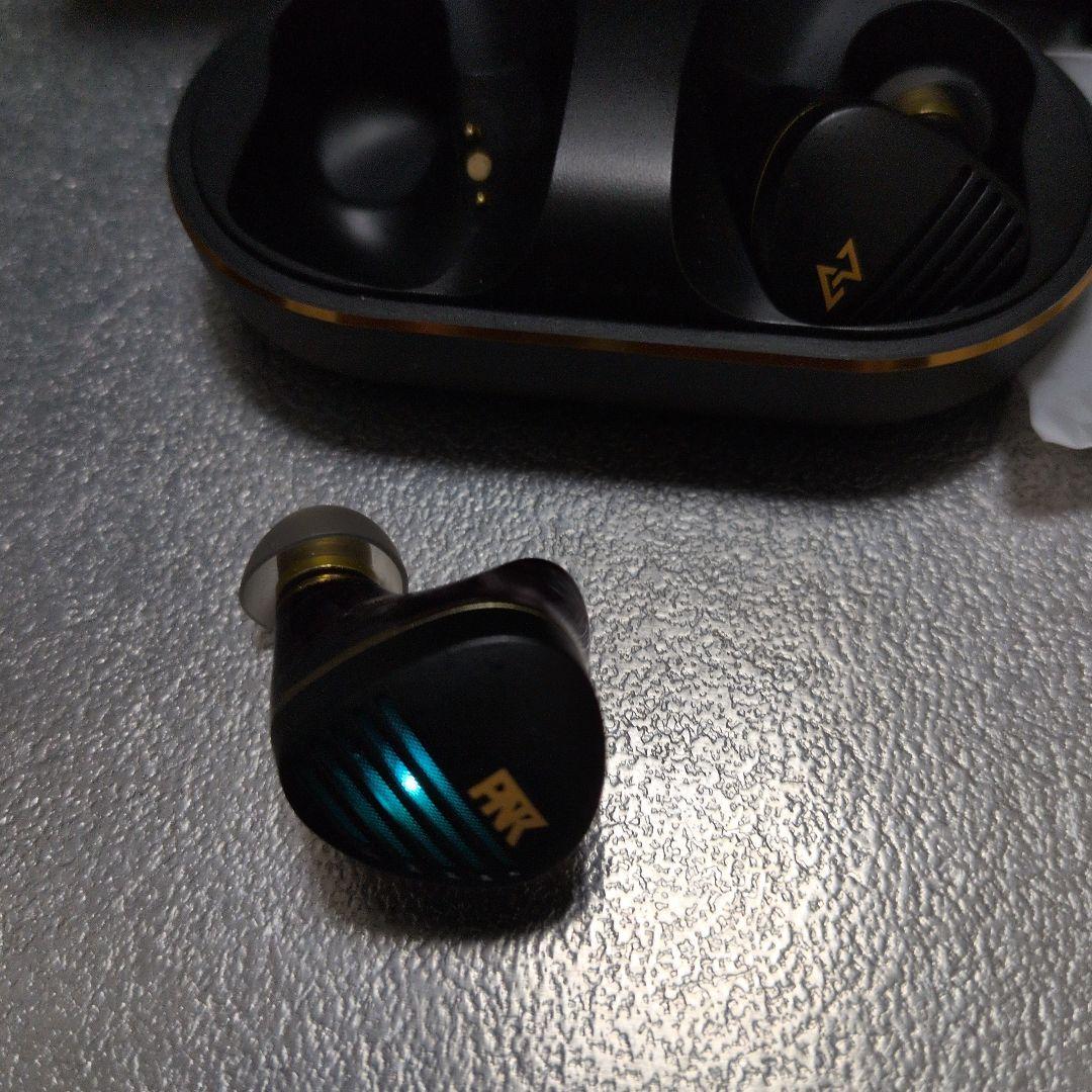 AVIOT TE-Z1PNK ピヤホン6　完全ワイヤレスイヤホン　ピエール中野