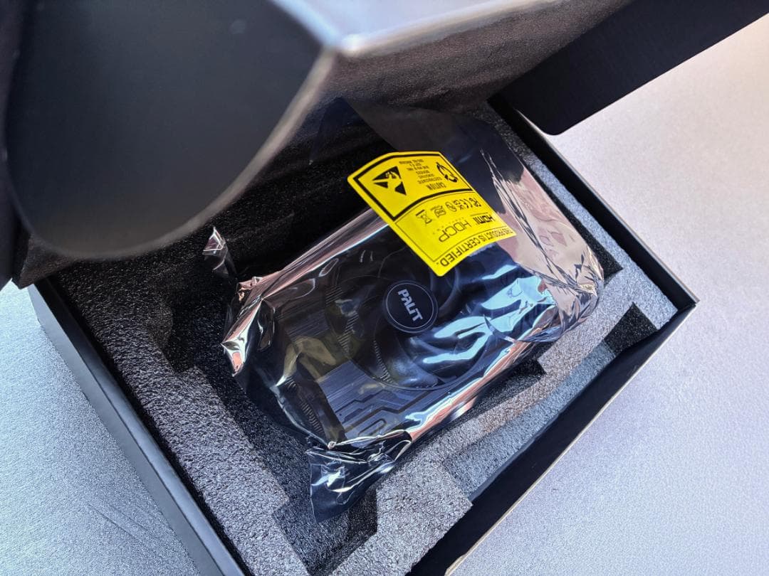 グラフィックボード・グラボ・ビデオカード PALIT GeForce RTX 4060 Ti 8GB