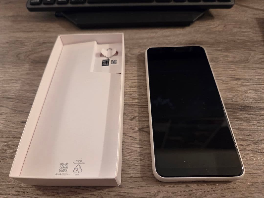 Galaxy A23 5G ホワイト SIMフリー