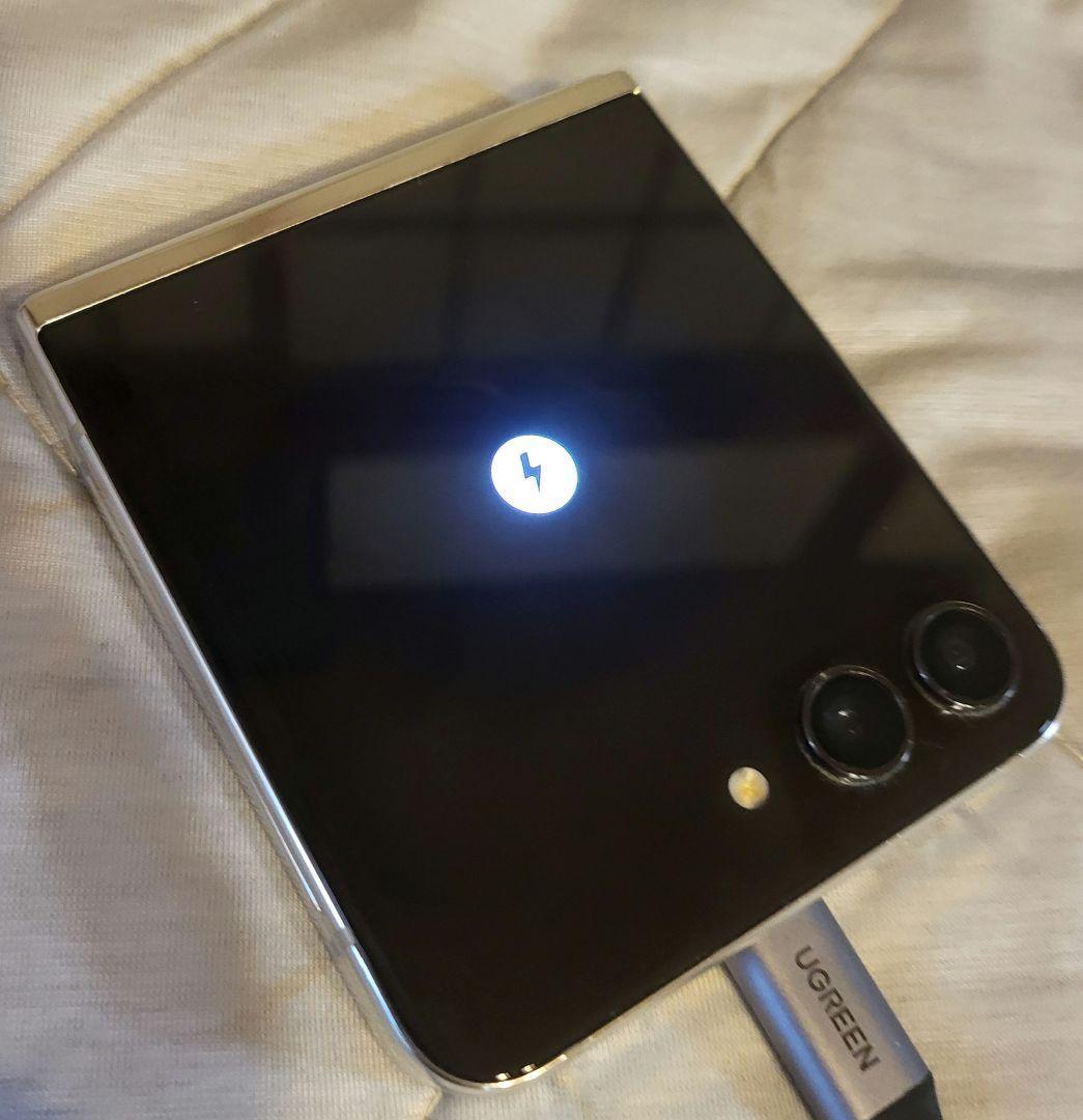 携帯電話本体 Galaxy Z Flip5