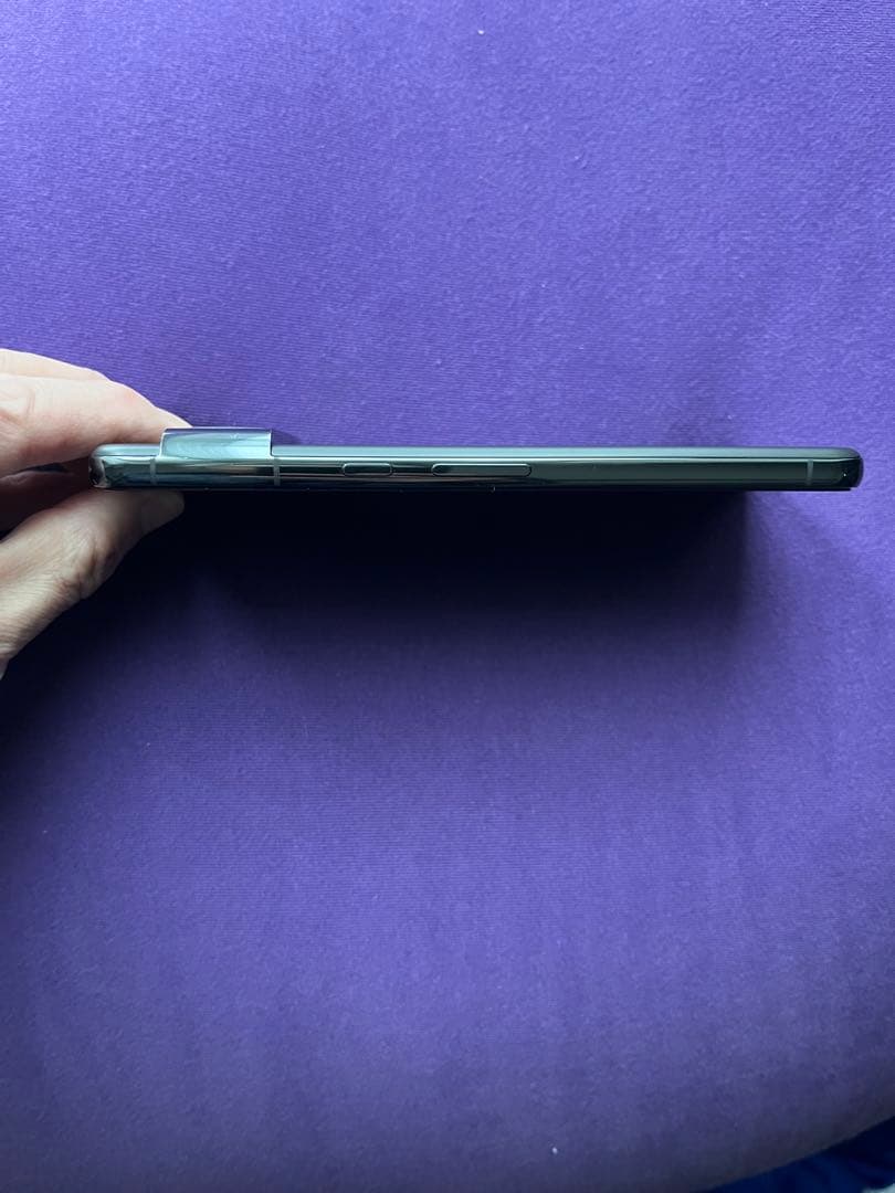 Google Pixel8pro 本体 オブシディアン