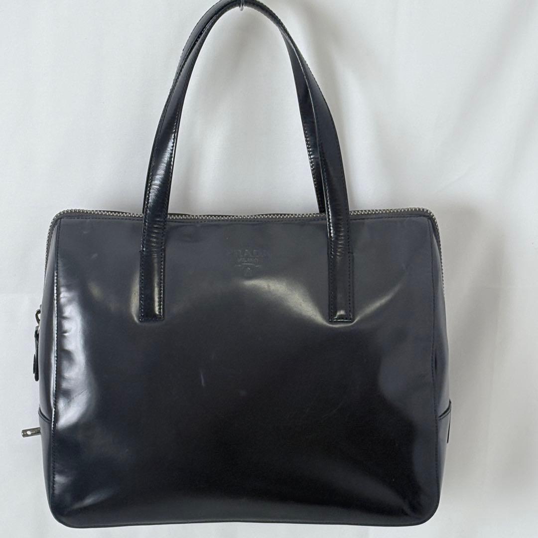 PRADAエナメルレザートートバッグ ブラック本革ビジネス美品
