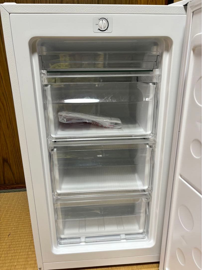 【美品】MAXZEN 冷凍庫　右開き