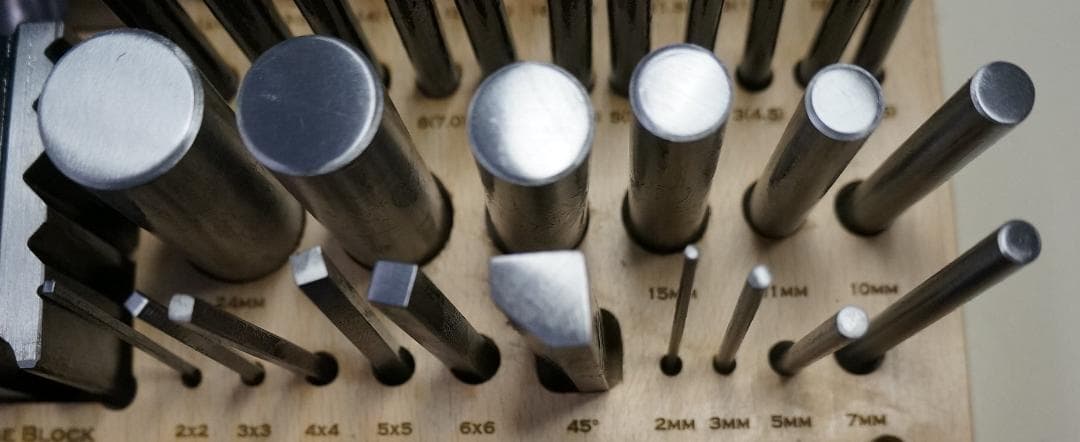 矢坊主、サイコロ台等総数56個　プロ用フォーミングセット