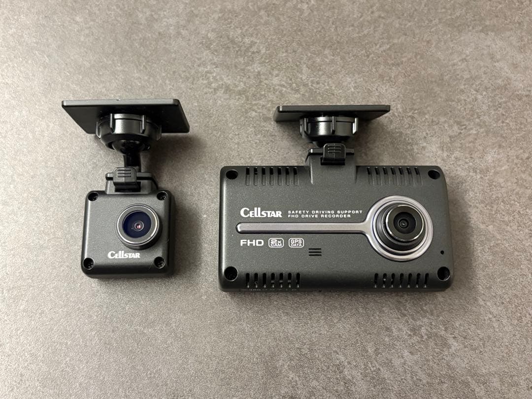 送料無料✨セルスター　前後2カメラドライブレコーダー　CSD-790FHG