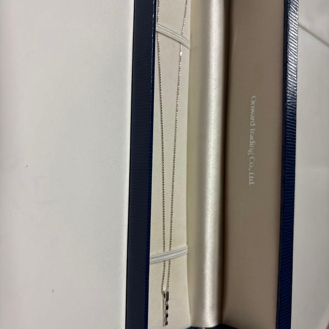 K18ＷＧ　ダイヤモンド　ペンダント