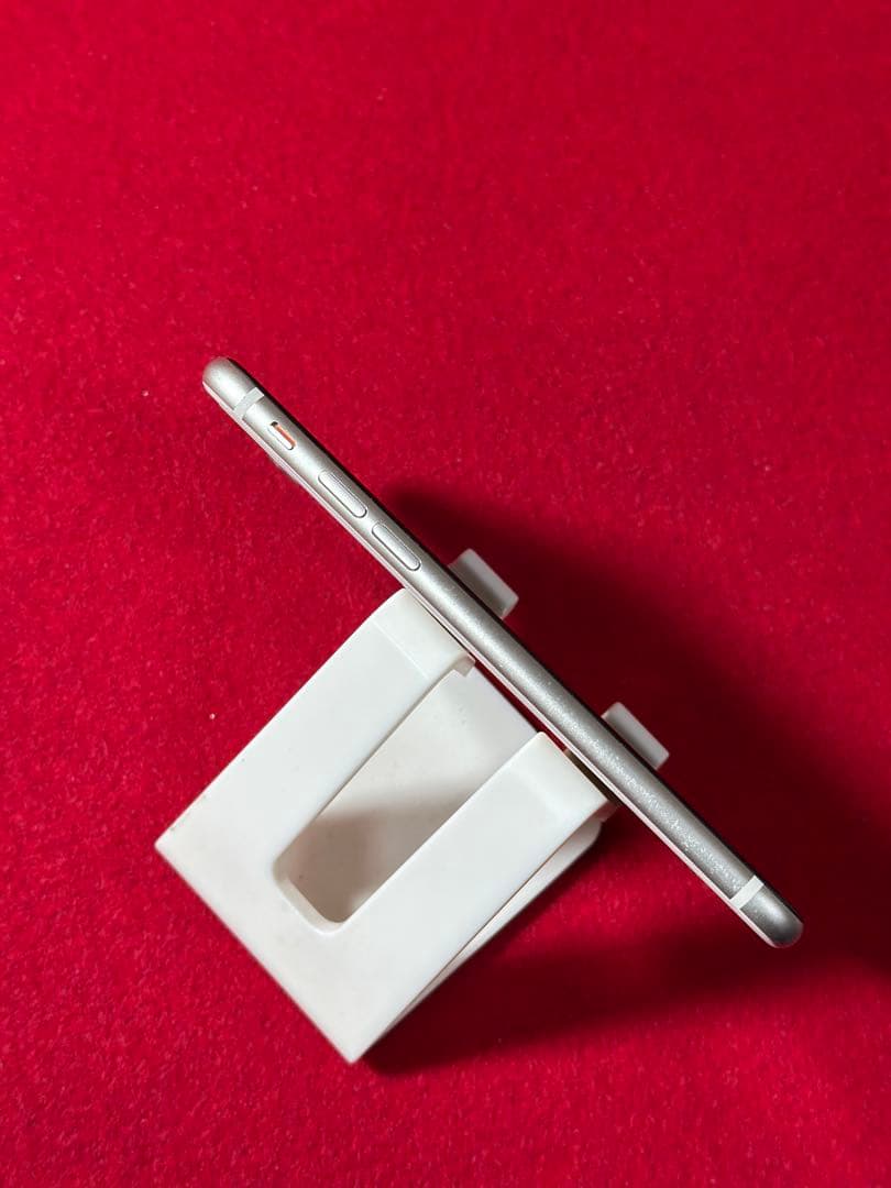 【7644】iPhone SE3第3世代スターライト 64GB simフリー