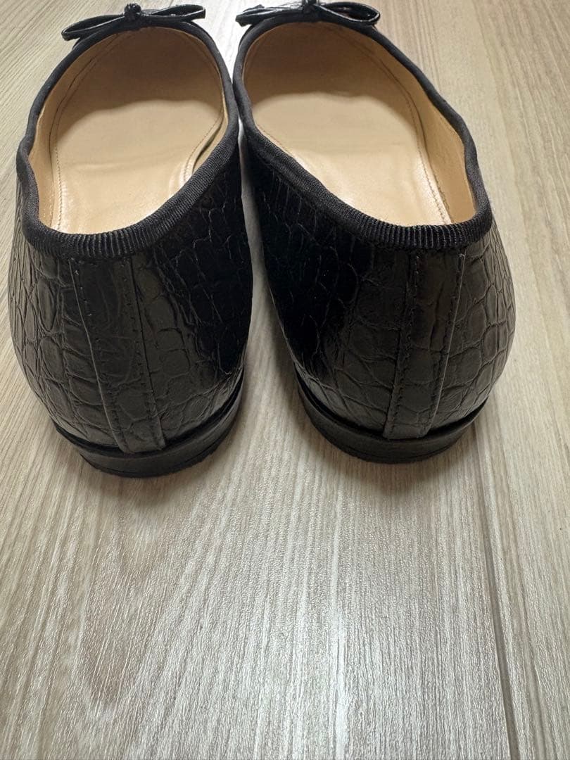 PRADA ブラック フラットシューズ