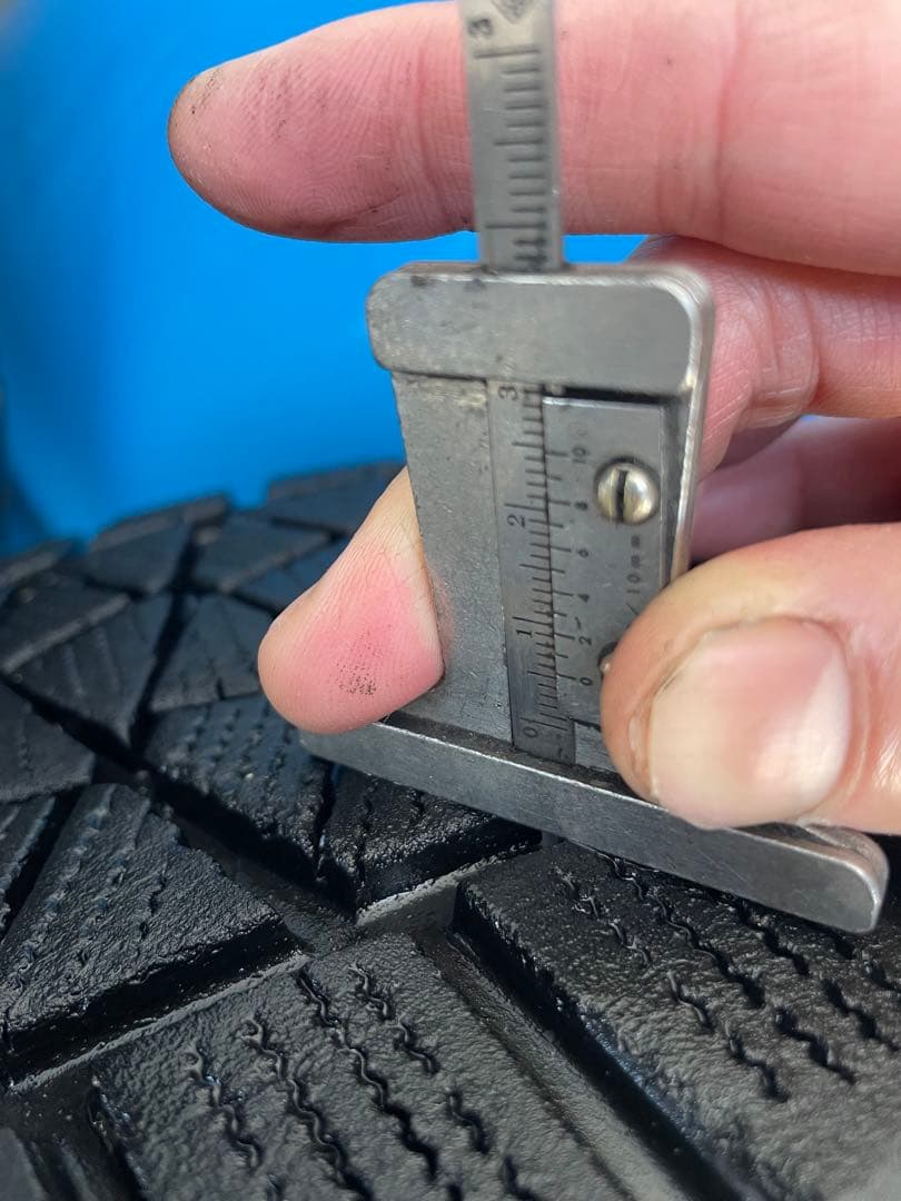 フォレスター純正18インチスタッドレスタイヤホイール4本セット225/55R18