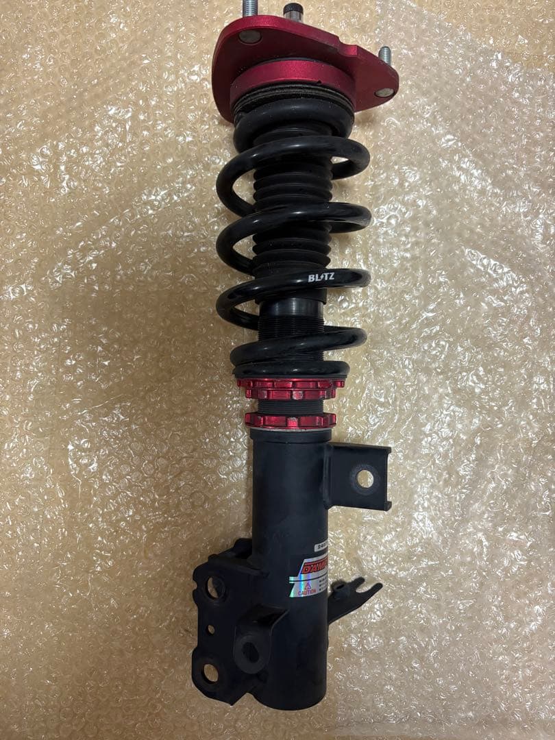 ひーちゃん BLITZ車高調