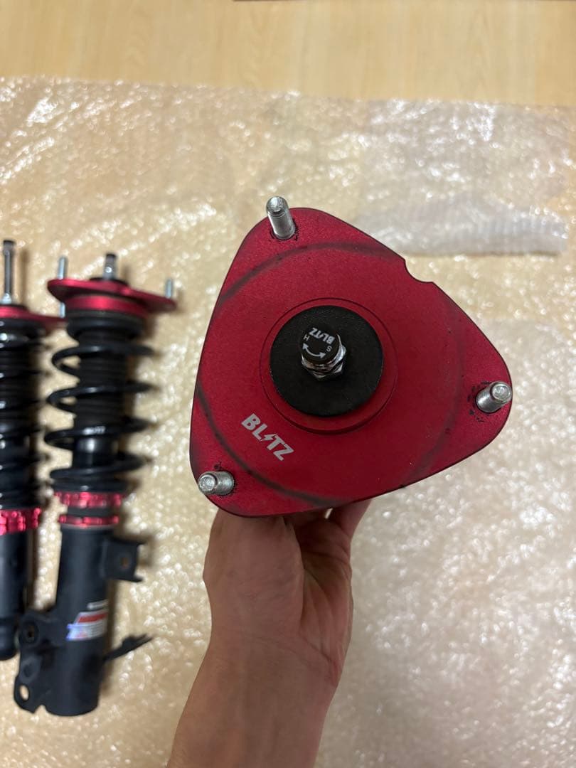 ひーちゃん BLITZ車高調