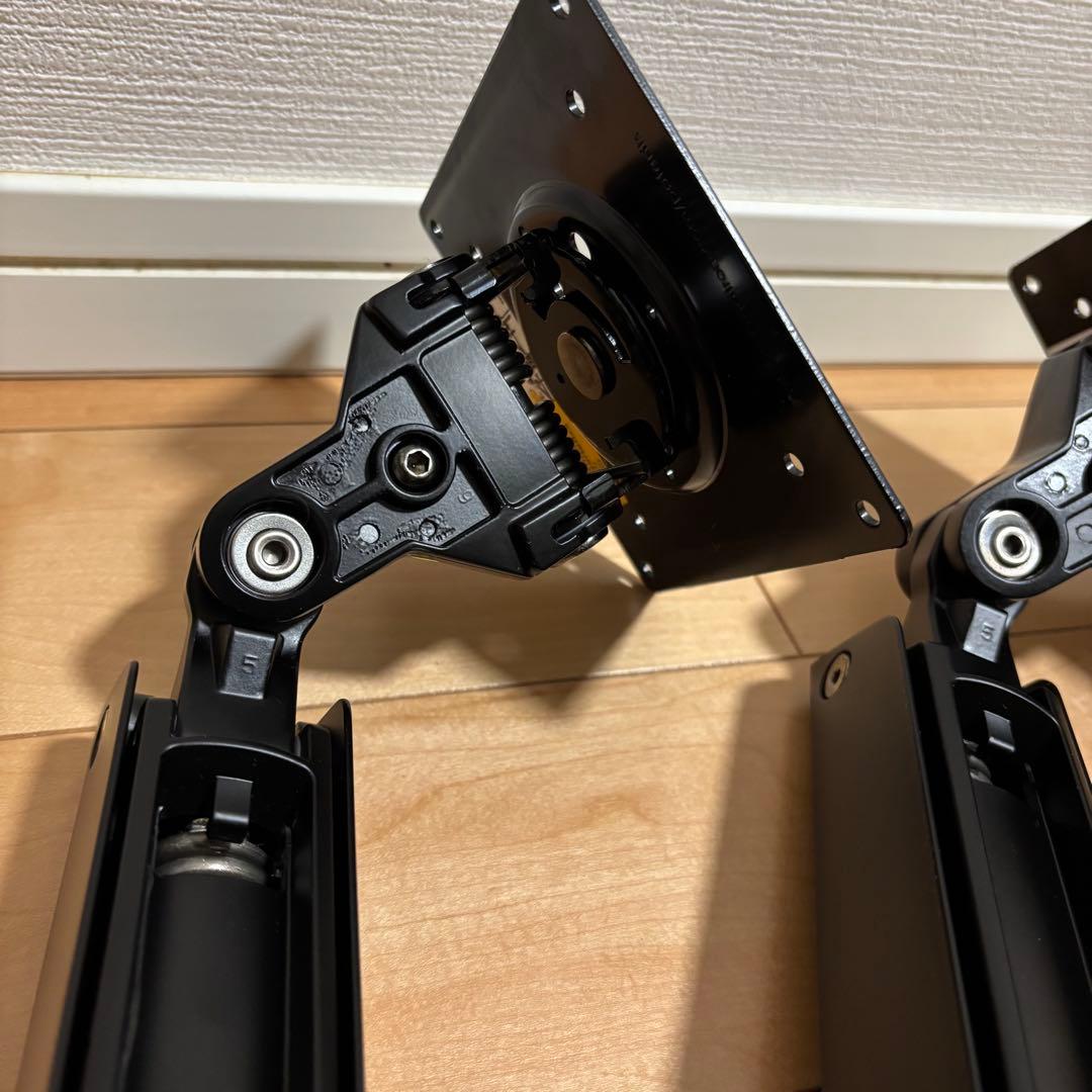 amazon basic モニターアーム デュアル　ergotron LX