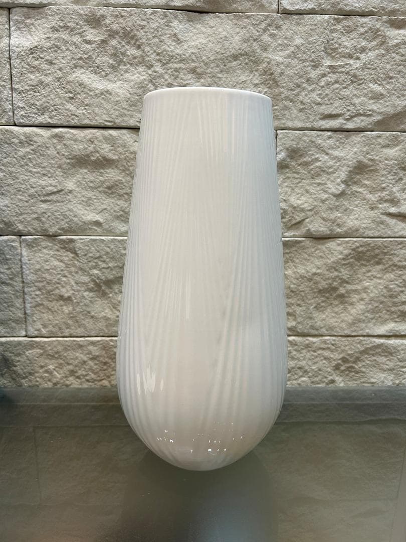  ウエッジウッド ホワイトフォリア ベース 花瓶 30cm