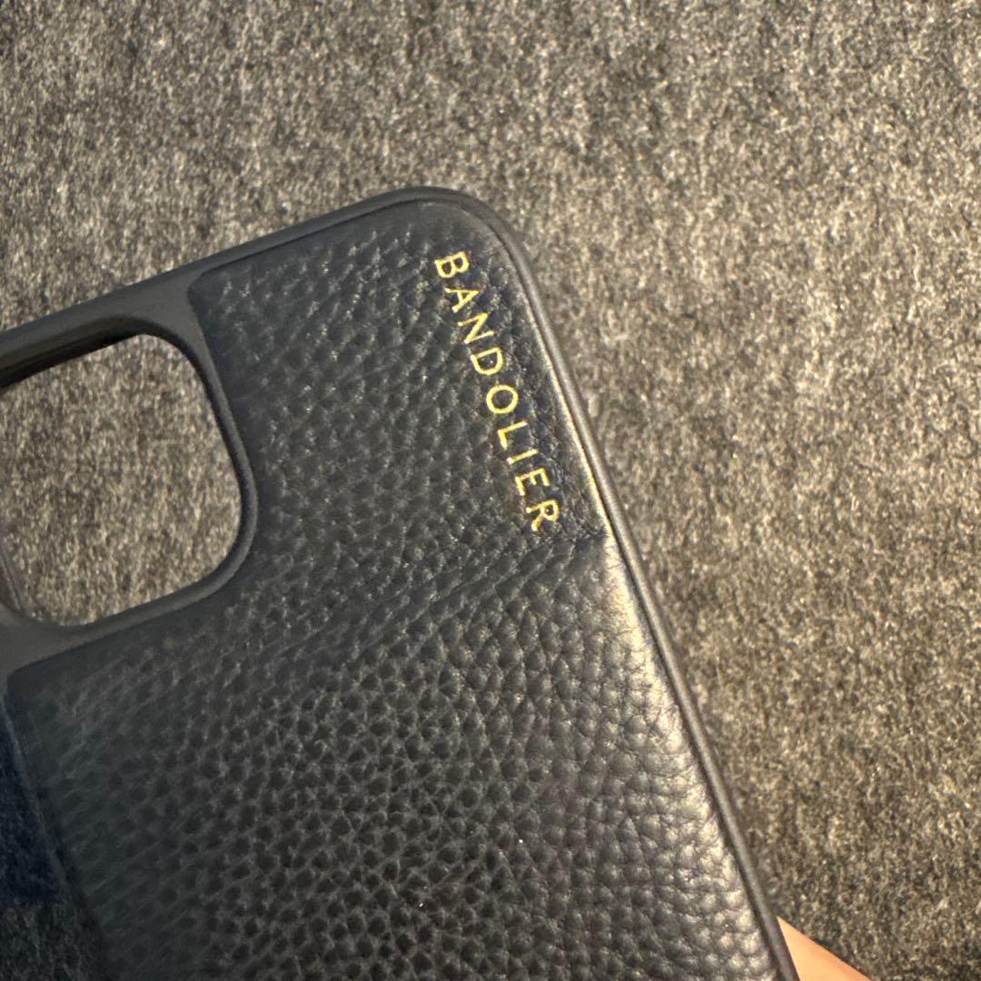 BANDOLIER ブラック レザー iPhone 15plusケース