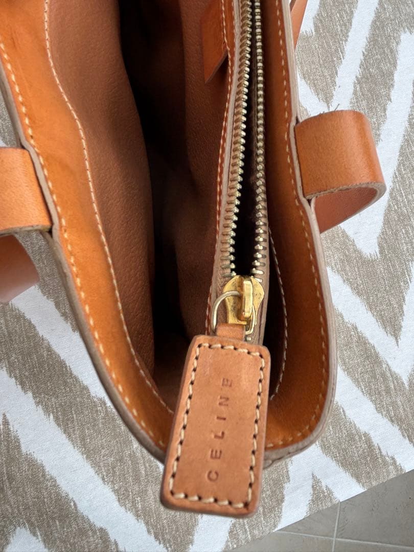 セリーヌトートバッグ　バケツ型