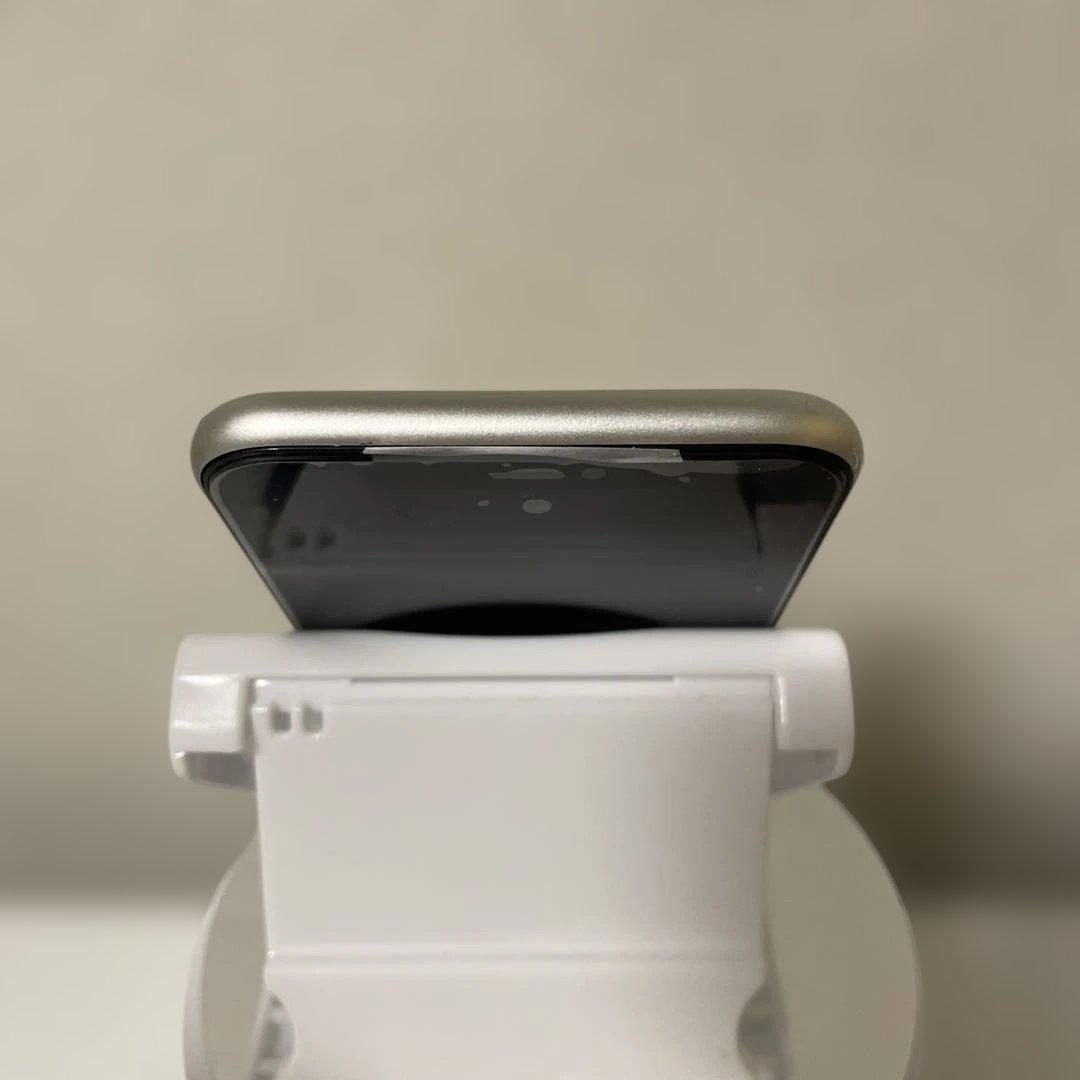 iPhone11 128GB バッテリー100% ディスプレイ新品 simフリー