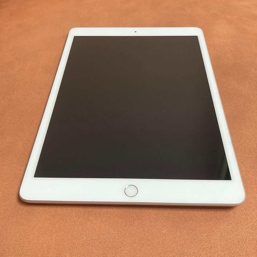 670【早い者勝ち】iPad7 第7世代 32GB SIMフリー☆
