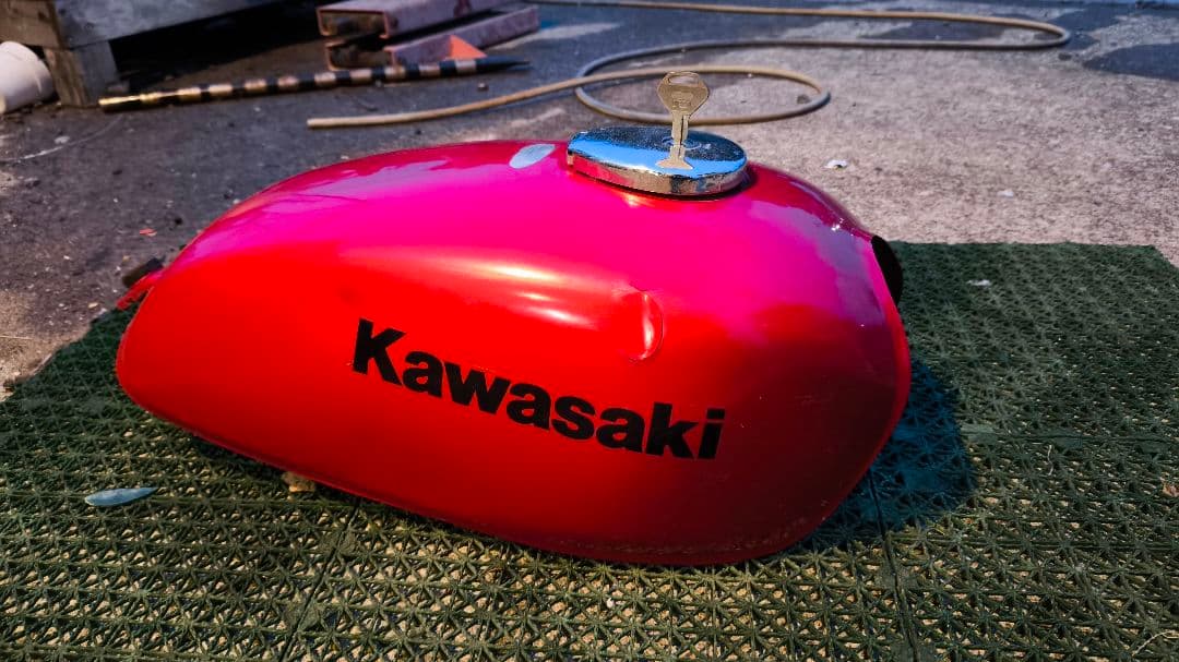 Kawasaki 250TR タンク カワサキ