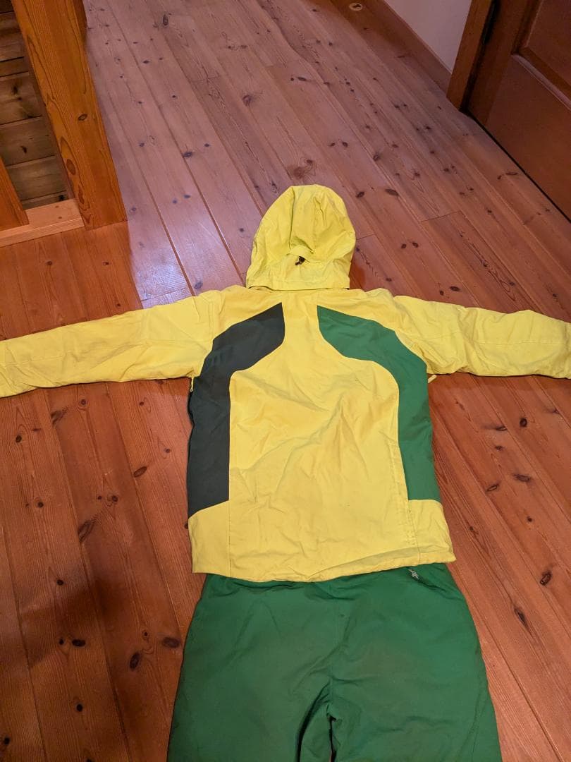 ゴールドウィン　デモスキーウェア