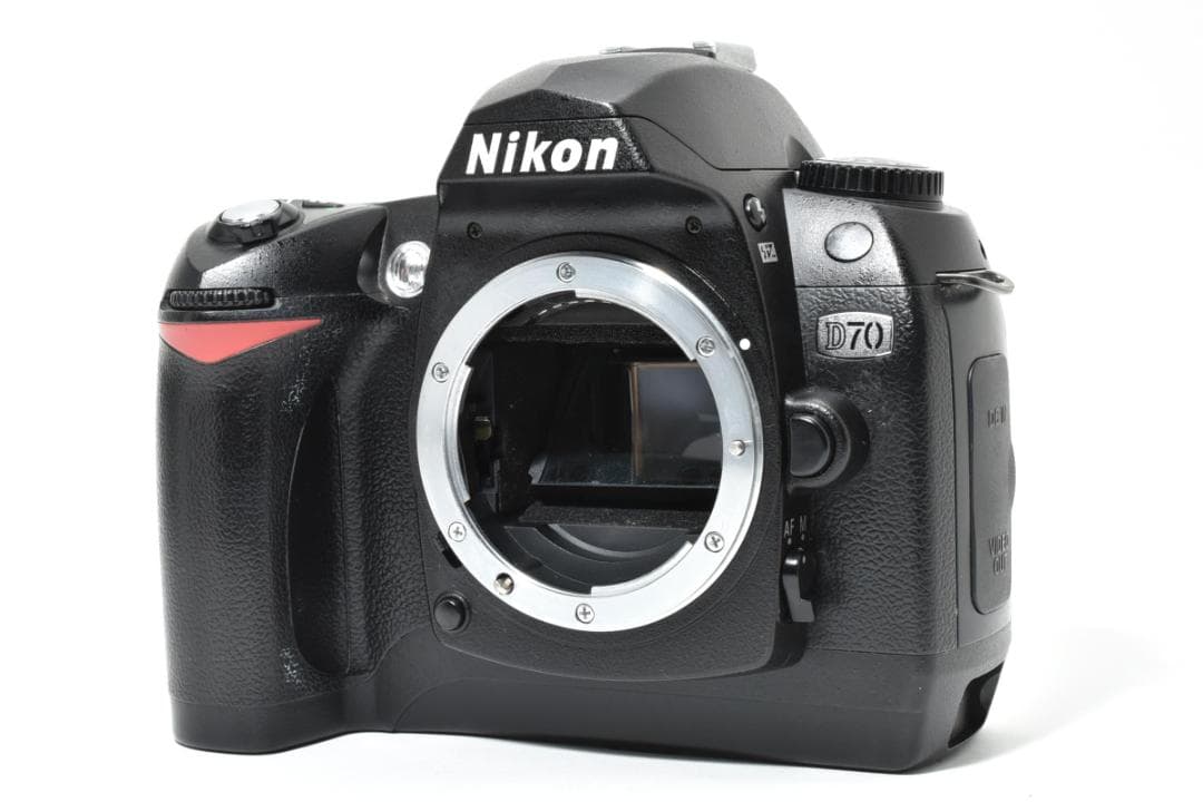 ★撮影枚数2,325枚・美品★Nikon ニコン D70 ボディ #21291