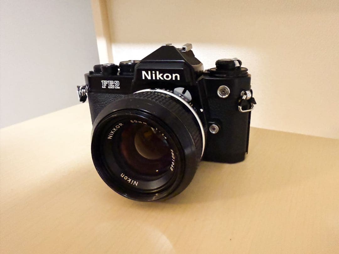 Nikon FE2 ボディ / NIKKOR 50mmf1.4レンズ付