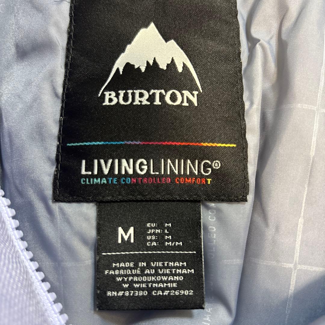 美品　BURTON スノーボードウェア 薄紫色 フード付き