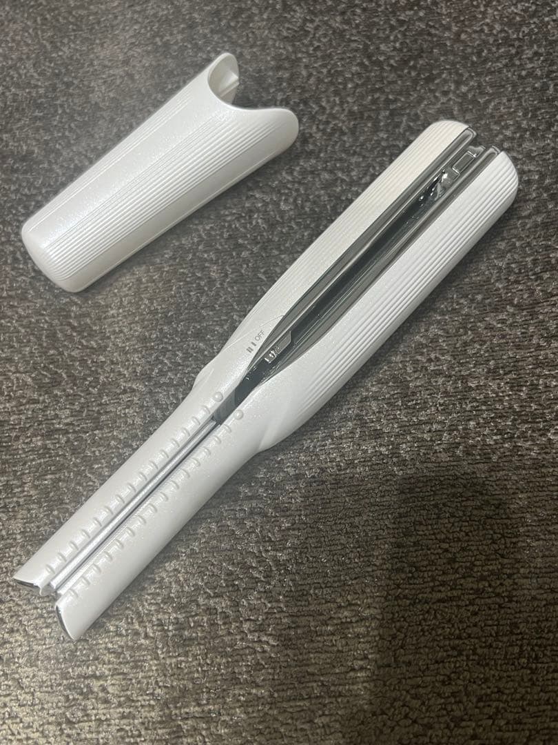 動作確認済）ReFa ストレートヘアアイロン ホワイト