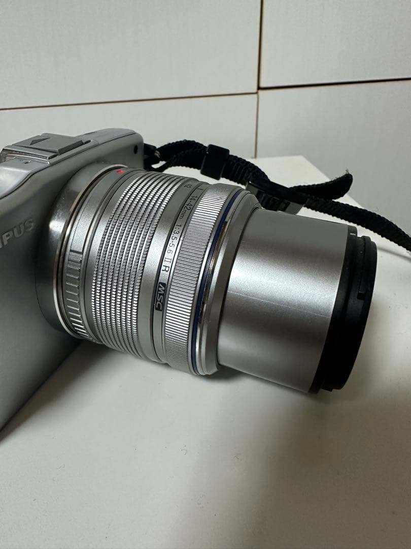 オリンパス　PEN mini E-PM1 シルバー