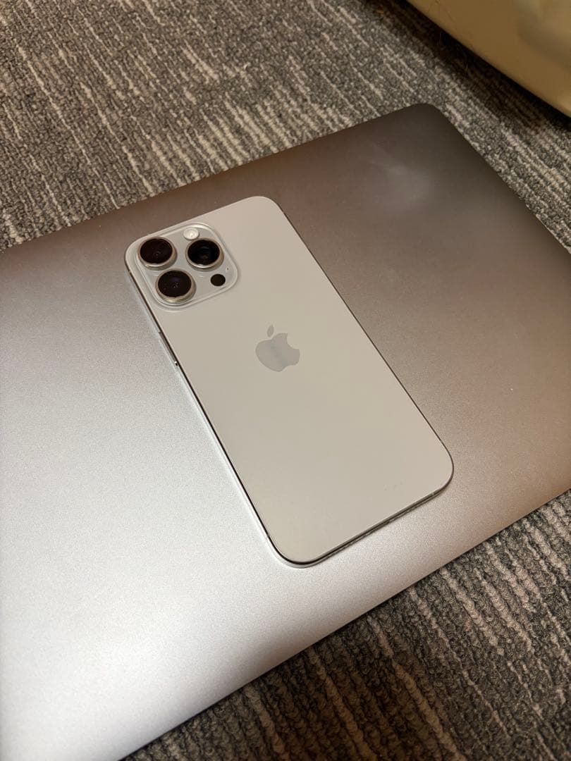 スマートフォン本体 Apple iPhone 15Pro MAX 256GB