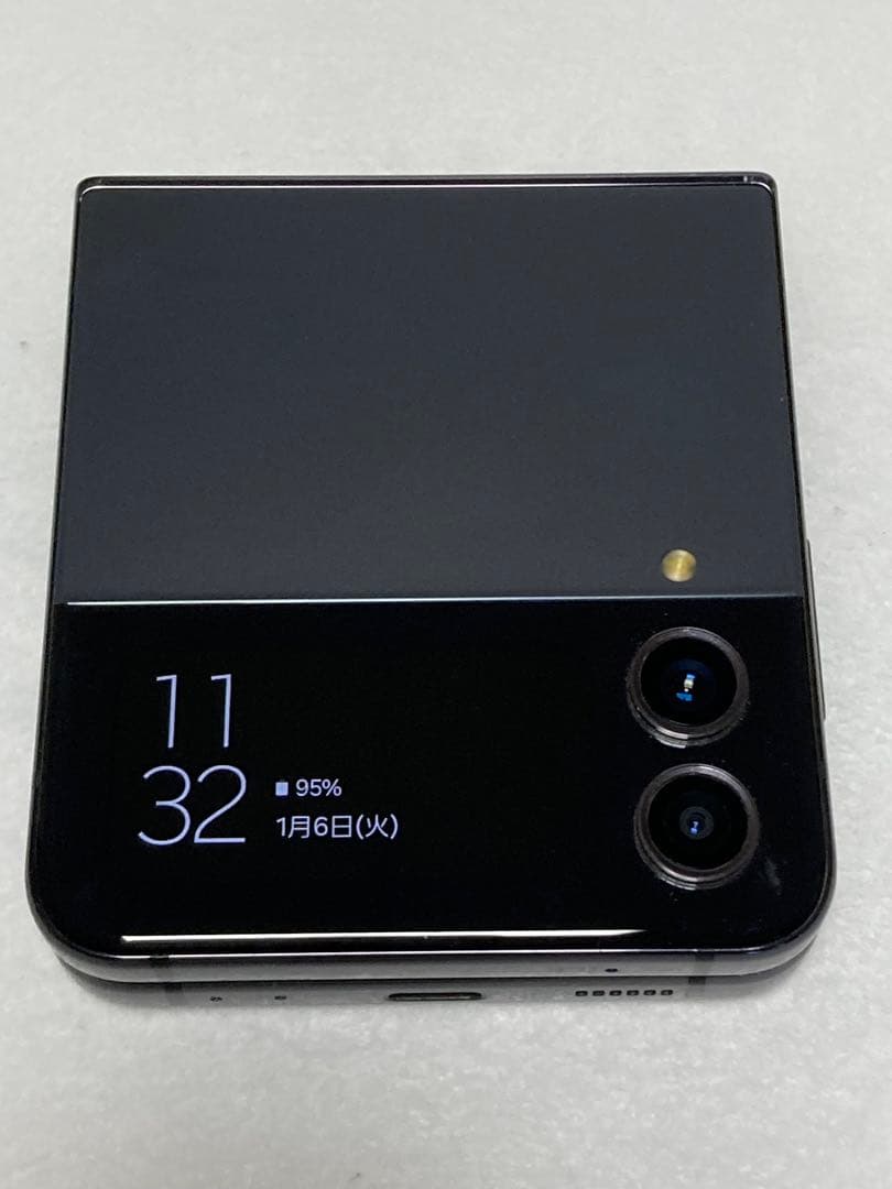 docomo Galaxy Z Flip4 SC-54C 本体