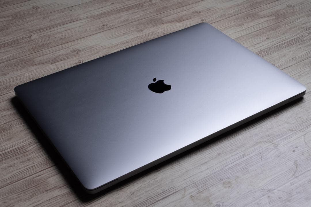 MacBook本体 MacBook Pro16 Corei9 32GB 1TB Radeon Pro