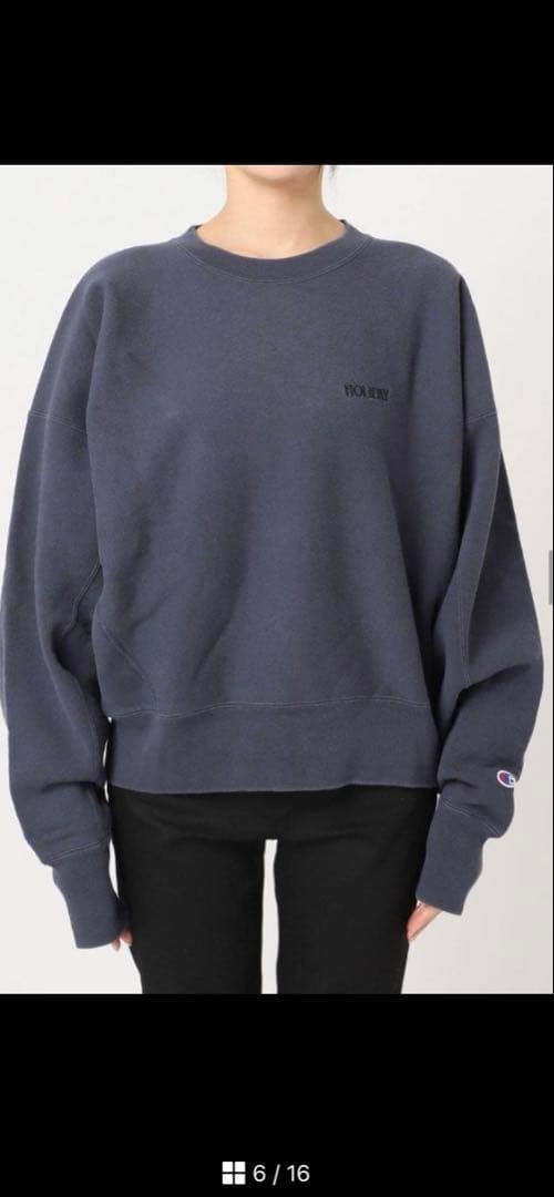 HOLIDAY スウェット