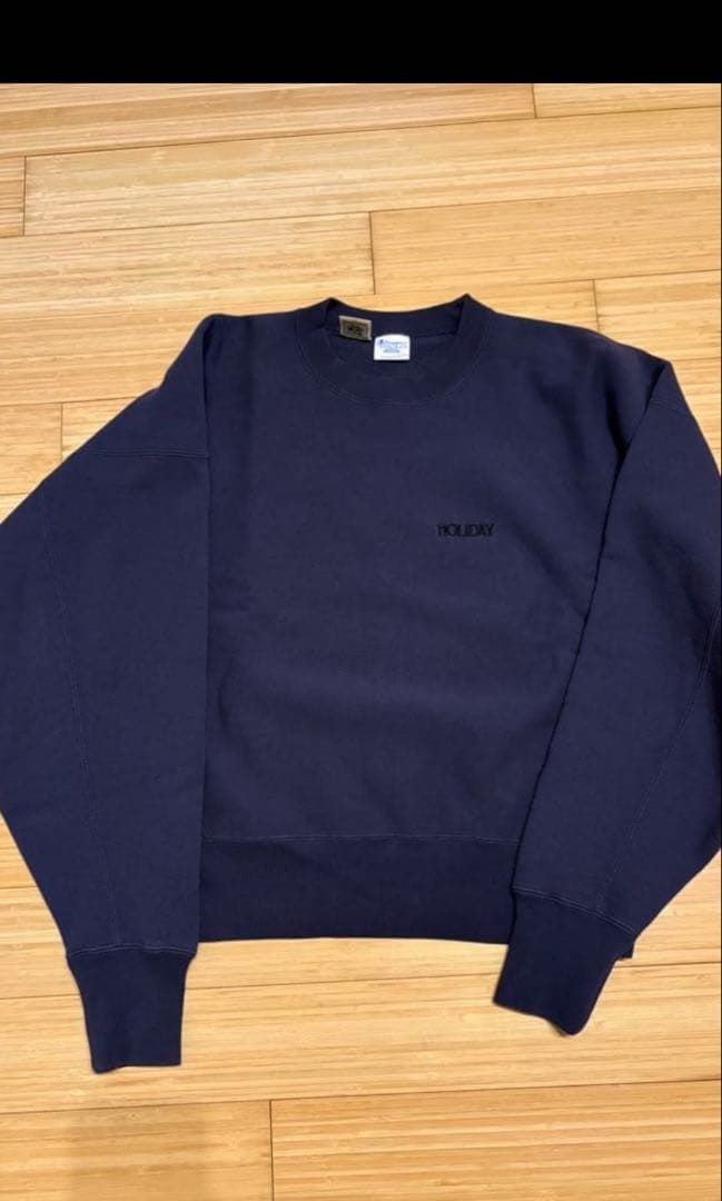 HOLIDAY スウェット