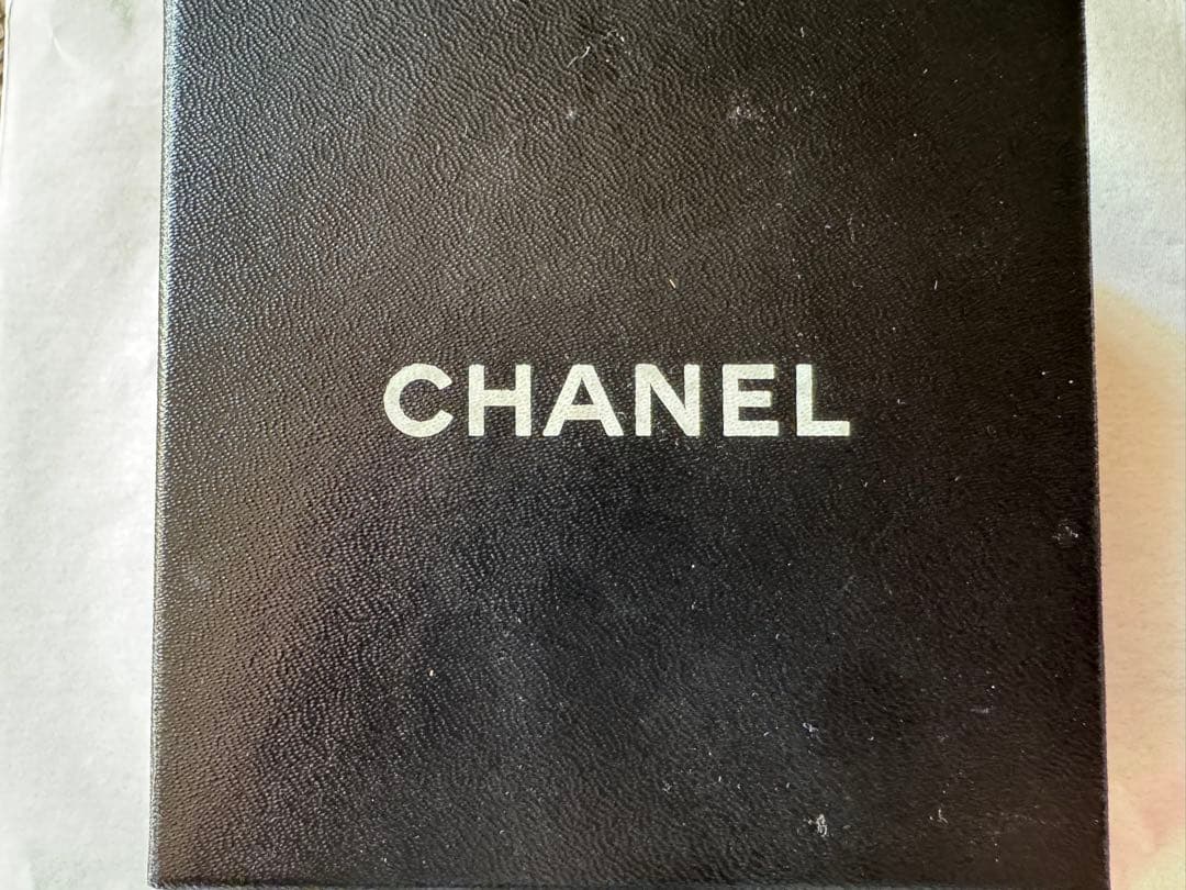 CHANEL チェーンベルト チャーム付き