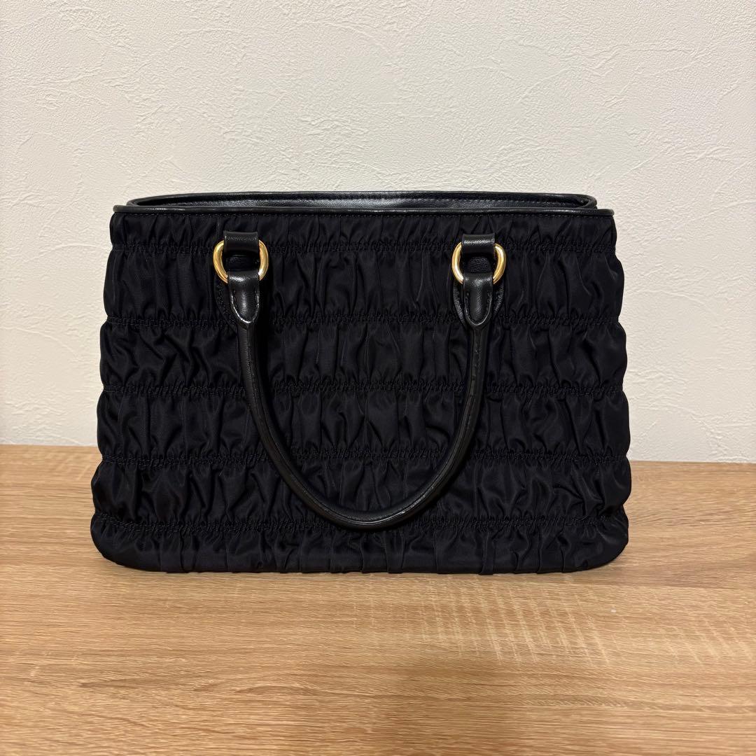 【最終値下げ】PRADA ハンドバッグ　ショルダーバッグ　プラダ　黒　ブラック