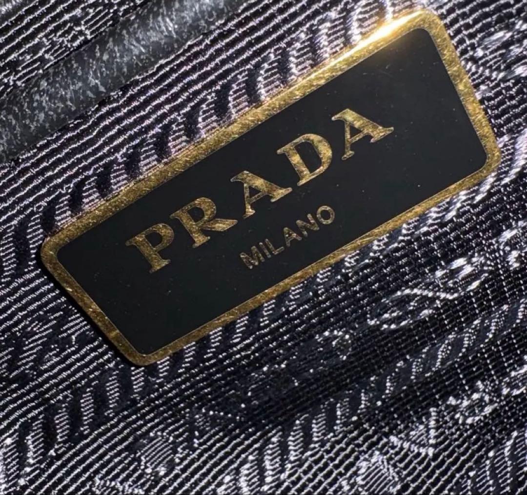 【最終値下げ】PRADA ハンドバッグ　ショルダーバッグ　プラダ　黒　ブラック