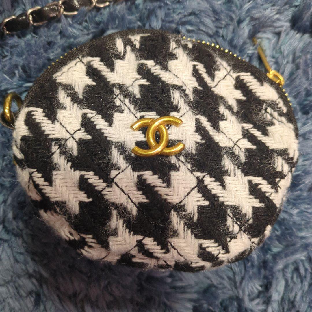 u*0様 【即日発送❤】CHANEL VIP シャネル 非売品 スマホ　ショルダ