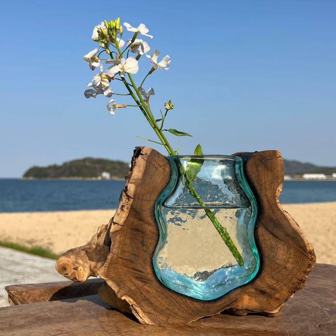 らい 天然木とガラスの花瓶UQ1 オブジェ 一輪挿し フラワーベース 作品
