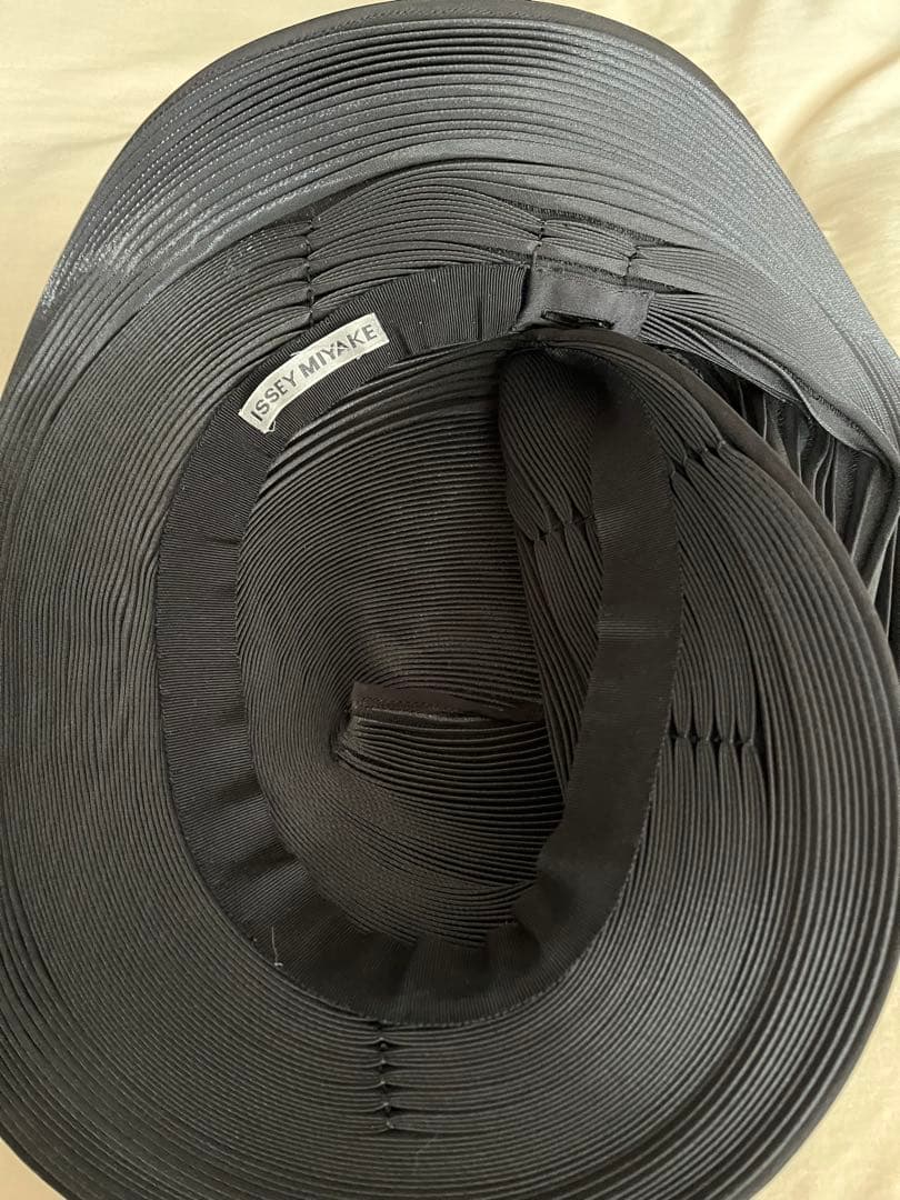 （NZ101）イッセイミヤケ　プリーツデザイン ハット
