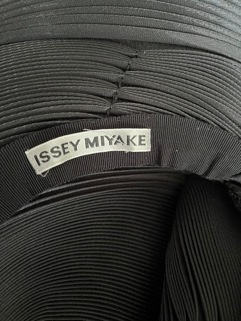 （NZ101）イッセイミヤケ　プリーツデザイン ハット