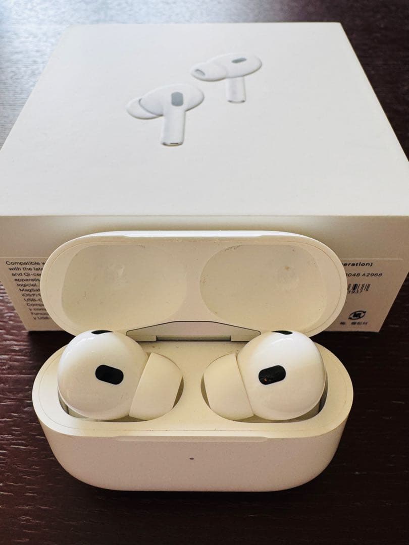 [美品]AirPods Pro 2 USB-C/箱付属品有/イヤーチップ新品交換